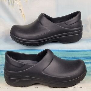 Crocs Neria Pro II Slip Resistant Womens 8